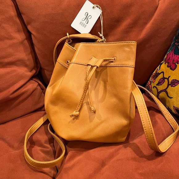 NWT HOBO Ramble small leather backpack in butterscotch tan - Picture 1 of 6